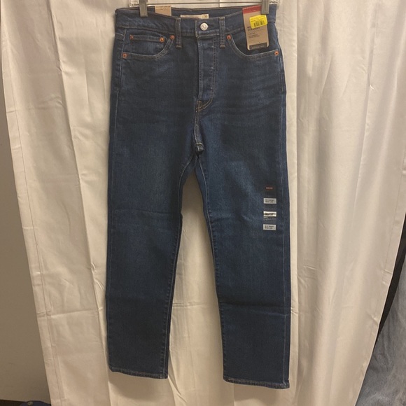 Levi’s High-Waisted Straight Leg Jeans - Picture 6 of 9